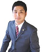 津田行政書士事務所津田先生写真